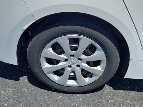 Used 2023 Toyota Corolla LE FWD image 10