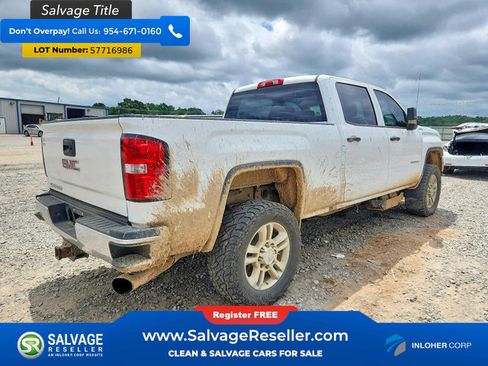 Used 2019 GMC Sierra 2500 4x4 Crew Cab w/ Sierra Convenience Package image 4