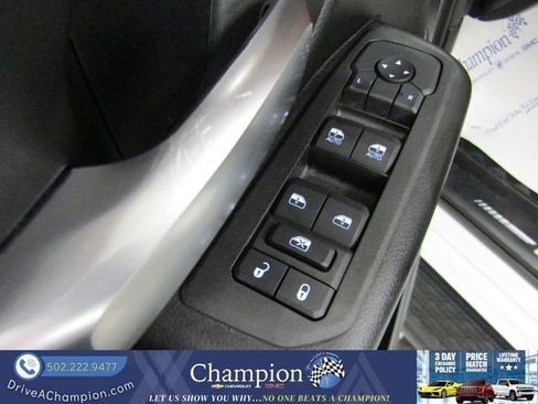 Used 2025 RAM 1500 Warlock AWD/4WD image 26