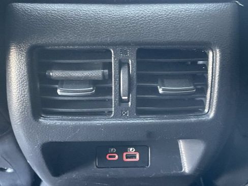 Used 2023 Nissan Altima 2.0 SR FWD image 22