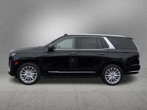 Used 2023 Cadillac Escalade Premium Luxury image 3