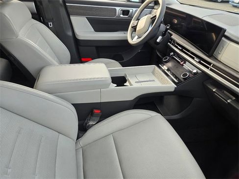 Certified 2025 Hyundai Santa Fe Calligraphy image 12