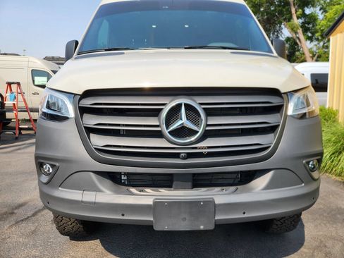 Used 2024 Mercedes-Benz Sprinter 2500 image 40