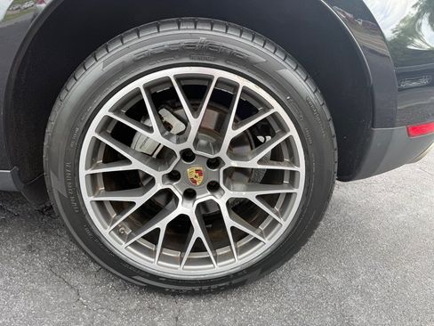 Used 2015 Porsche Macan S w/ Premium Package Plus AWD/4WD image 20