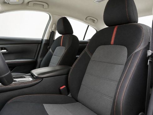 Used 2020 Nissan Sentra SR w/ Trunk Package FWD image 9