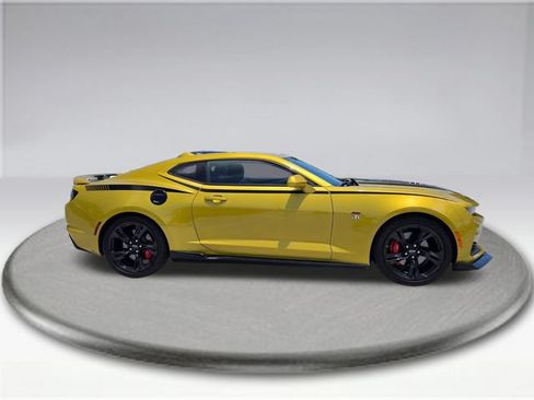 Used 2024 Chevrolet Camaro SS RWD image 10