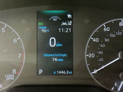 Used 2023 Toyota Corolla SE w/ SE Premium Package FWD image 16
