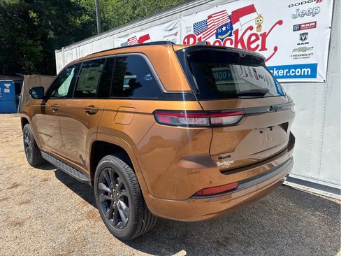 New 2026 Jeep Grand Cherokee Limited AWD/4WD image 8