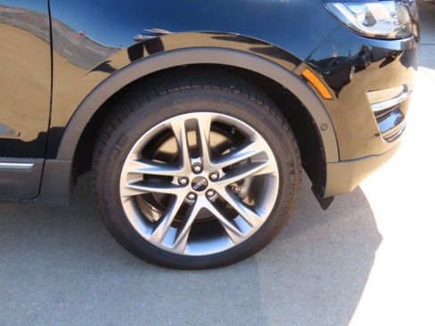 Used 2019 Lincoln MKC Reserve image 7