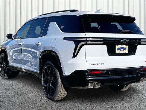 New 2026 Chevrolet Traverse RS image 8