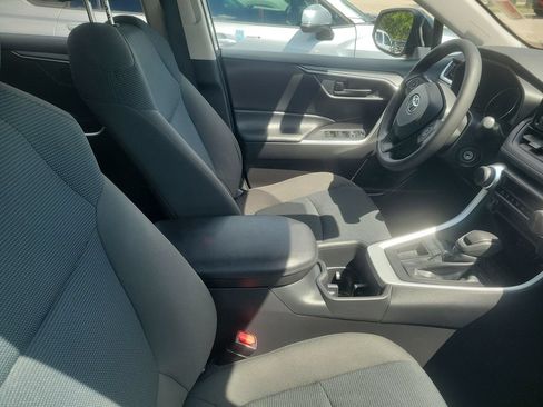 Certified 2022 Toyota RAV4 LE FWD image 11