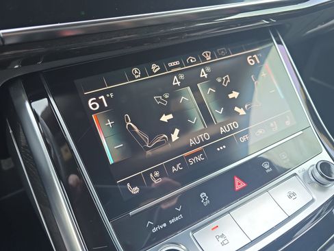 Used 2021 Audi Q8 Prestige w/ Prestige Package AWD/4WD image 24