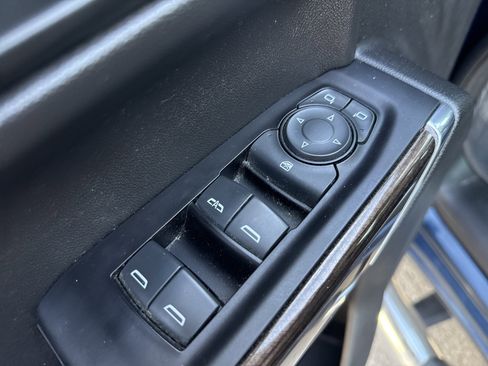 Used 2019 Chevrolet Silverado 1500 Custom Trail Boss w/ Custom Convenience Package image 16