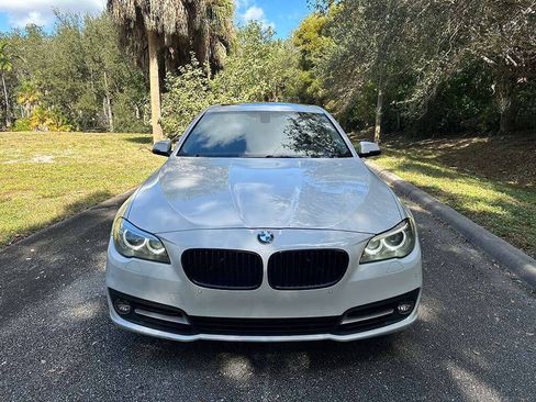 Used 2016 BMW 528i xDrive Sedan AWD/4WD image 4