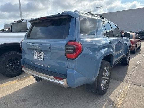Used 2025 Toyota 4Runner Limited AWD/4WD image 7