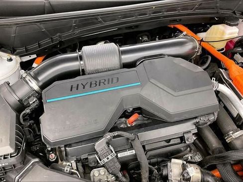 Certified 2025 Hyundai Tucson Limited AWD/4WD image 30
