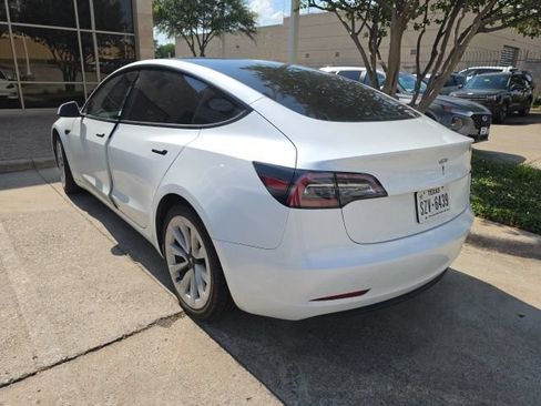 Used 2023 Tesla Model 3 Standard Range RWD image 2