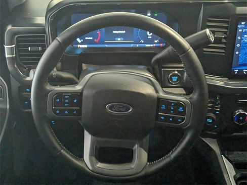 Used 2024 Ford F250 Lariat w/ Chrome Package image 8