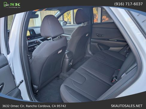 Used 2025 Hyundai Elantra SEL FWD image 20