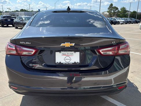 Used 2022 Chevrolet Malibu LT FWD image 7