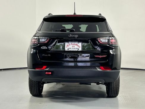 Used 2022 Jeep Compass Trailhawk w/ Trailhawk Elite Group AWD/4WD image 5
