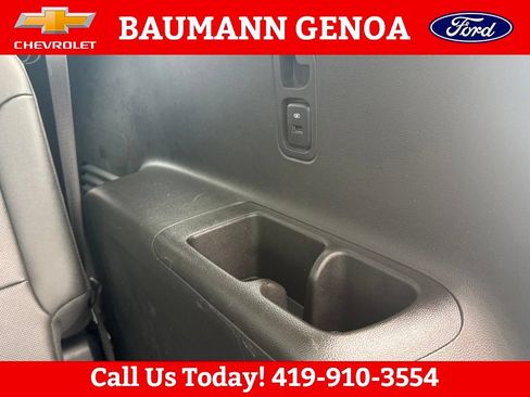 Used 2023 Chevrolet Traverse RS AWD/4WD image 46