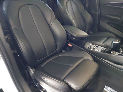 Used 2019 BMW X2 sDrive28i image 10