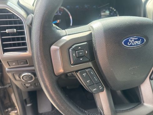 Used 2018 Ford Expedition XLT w/ Equipment Group 202A image 17