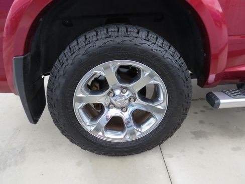 Used 2015 RAM 1500 Laramie w/ Convenience Group AWD/4WD image 11