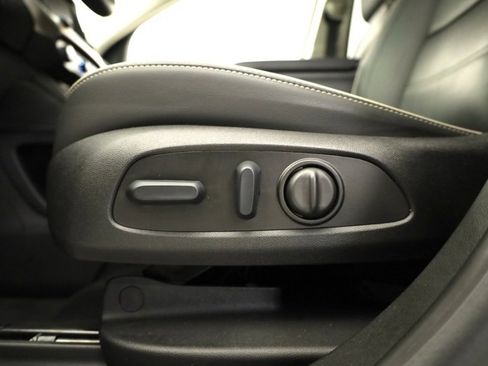 Used 2023 GMC Acadia Denali w/ Denali Ultimate Package image 11