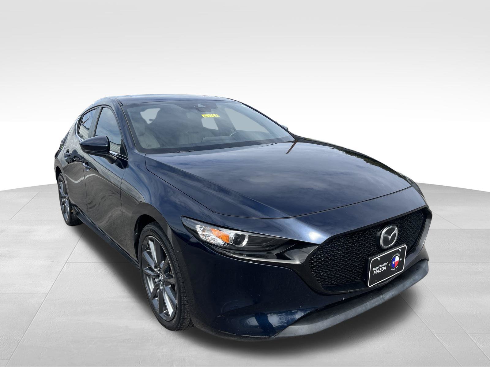 Used 2022 MAZDA MAZDA3 s FWD image 3