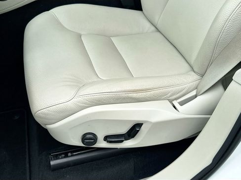 Used 2023 Volvo XC90 B5 Core w/ Protection Package image 20