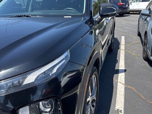 Used 2022 Hyundai Palisade SEL w/ 8P Bench Seat Package image 2