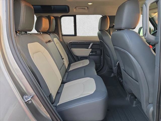 Certified 2024 Land Rover Defender 110 X-Dynamic SE AWD/4WD image 21
