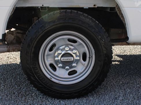 Used 2017 Ford F250 XL w/ Power Equipment Group image 7