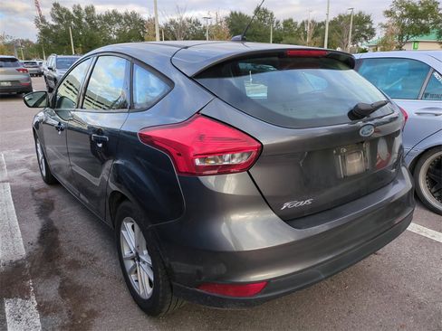 Used 2017 Ford Focus SE image 6