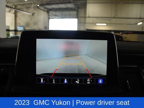 Used 2023 GMC Yukon SLT w/ SLT Premium Package AWD/4WD image 17