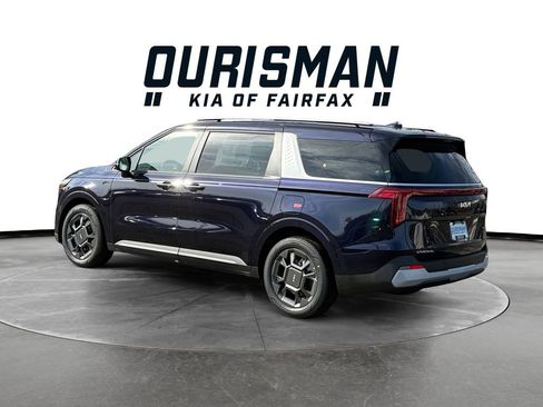 New 2026 Kia Carnival EX FWD image 4