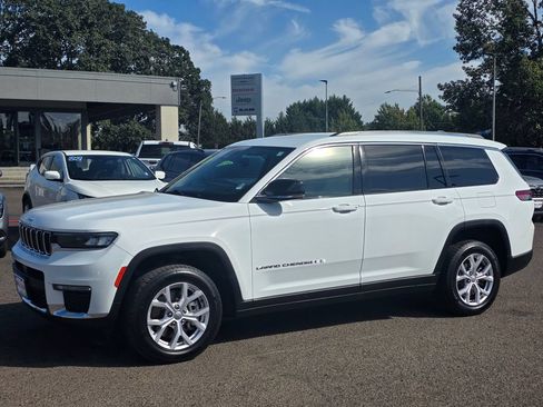 Used 2021 Jeep Grand Cherokee L Limited AWD/4WD image 29