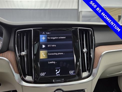 Used 2022 Volvo S60 B5 Momentum image 20