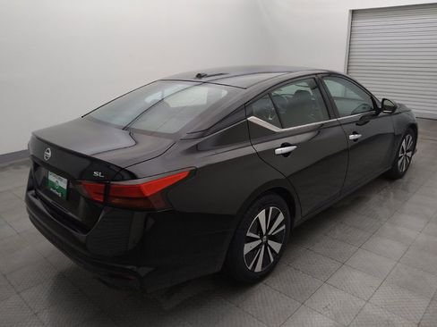 Used 2020 Nissan Altima 2.5 SL FWD image 9