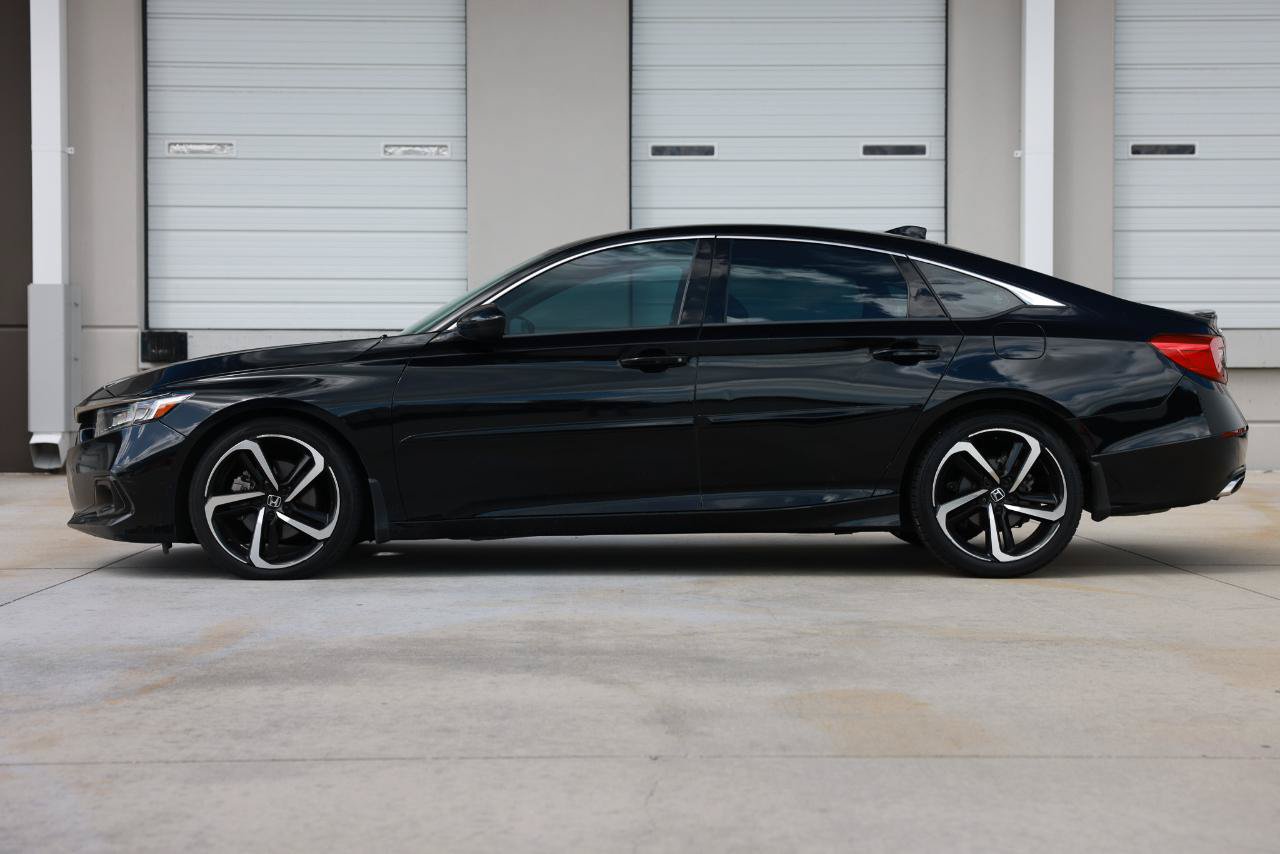 Used 2022 Honda Accord Sport image 3