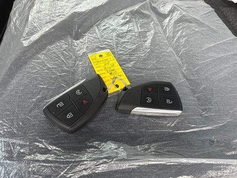 Used 2024 Chevrolet Brightdrop 400 w/ Commercial Equipment Package AWD/4WD image 5