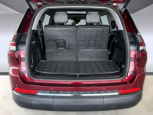 Used 2021 Jeep Grand Cherokee L Limited RWD image 34