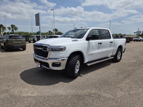 Used 2025 RAM 1500 Lone Star AWD/4WD image 3