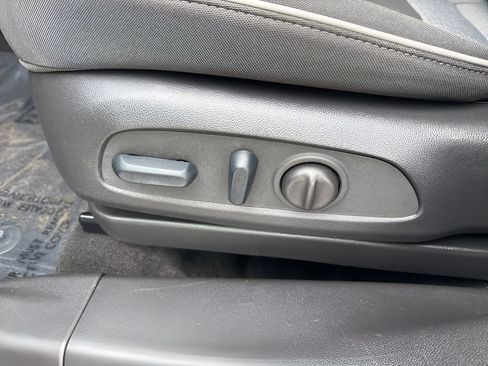 Used 2023 Chevrolet TrailBlazer LT w/ Convenience Package image 10