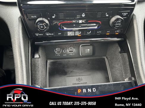 Used 2021 Jeep Grand Cherokee L Laredo AWD/4WD image 22