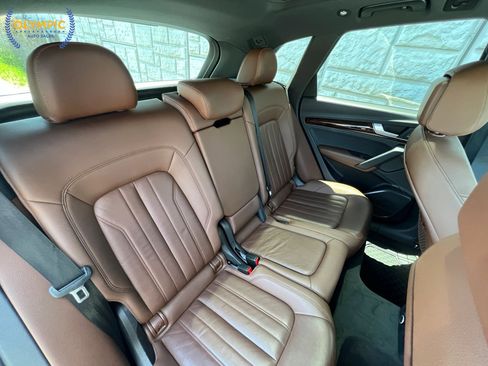 Used 2018 Audi Q5 2.0T Premium Plus w/ Premium Plus Package AWD/4WD image 48