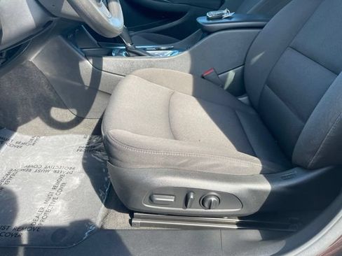 Used 2020 Chevrolet Malibu LT FWD image 5