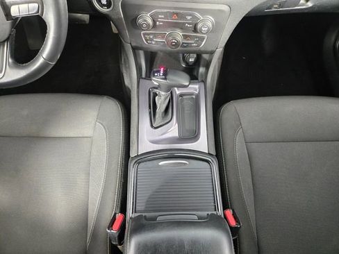 Used 2018 Dodge Charger SXT w/ Blacktop Package image 20